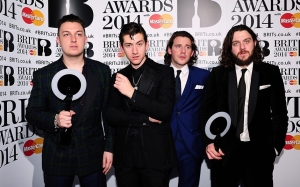 Brit Awards 2014: trionfo Arctic Monkeys e molto altro!